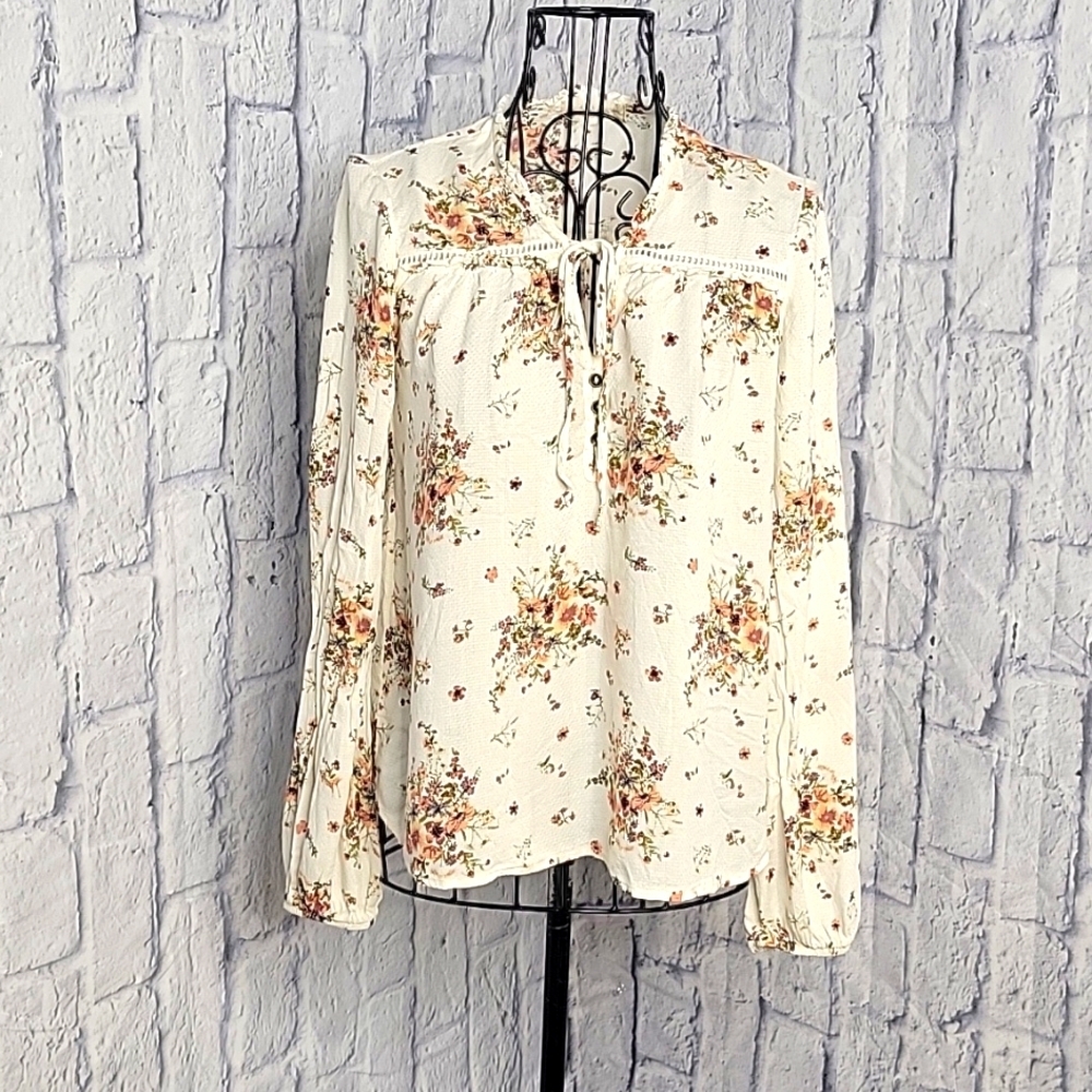 ALTAR'D STATE Floral Crochet/Ruffles Long Sleeves Blouse Small